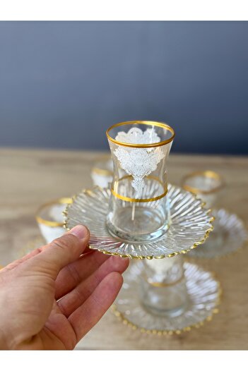 Hediye Köşkü Papatya Tabaklı 12 parça Taç Model Çay Seti