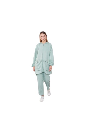 Levidor Hooded Zipper Closure Sports Suit
