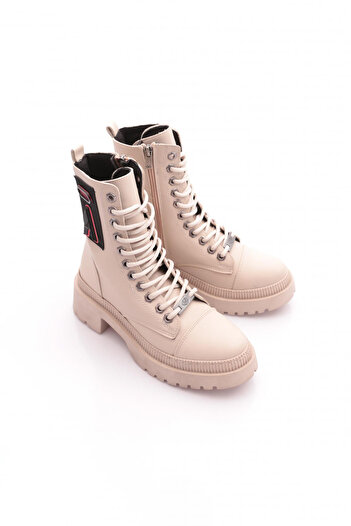 DGN K9062 Women's Laced Boots with Emblem Detail