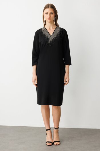 Ekol Half Sleeve Blouse with Stone Embroidery on the Collar