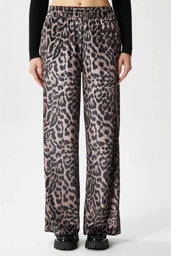 Merev Leopard pattern pants