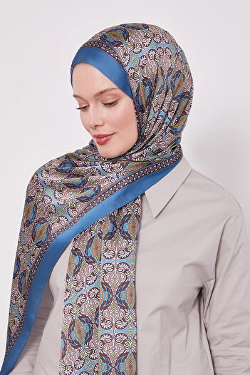 Levidor Reflection Pattern Indian Silk Shawl