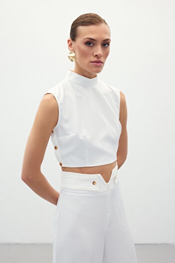 Sateen Snap Detailed Crop Blouse - Ecru
