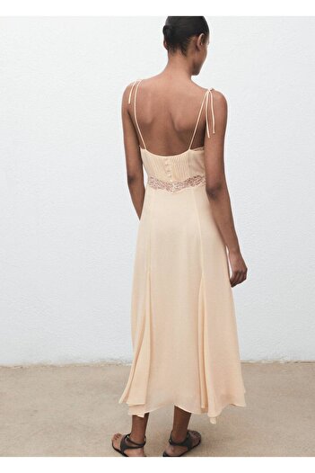 MANGO Woman Dantelli elbise