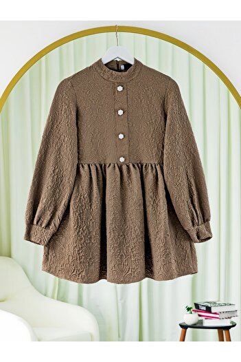 Modamorfo Tunic with stone button detail on the front and zipper on the back - light brown