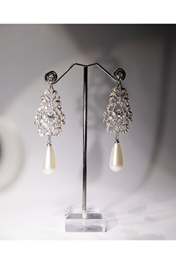 CHARM Statement earrings with white pearl and filigree pattern