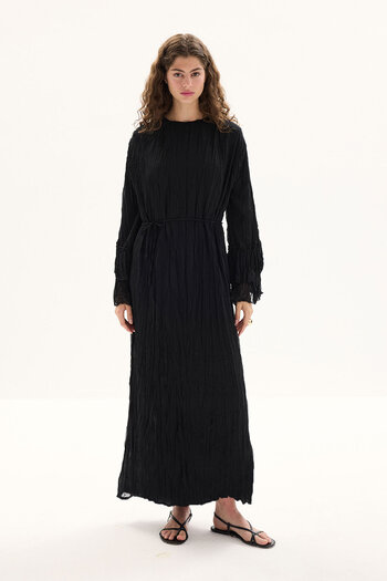 Hooopstore Kraş Textured Chiffon Black Dress with Sleeve Detail
