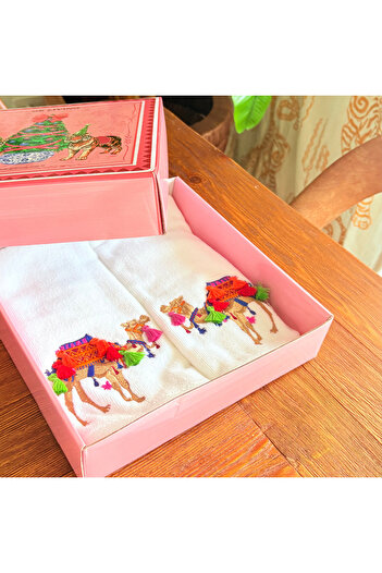 ge living Set of 2 Tasseled Camel Embroidered Hand Towels (30 X 50)