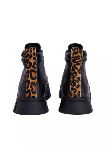 Tommy Hilfiger Kadın Leopar Detaylı Platform Tabanlı Bilekli Sneaker - Siyah