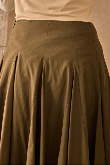 QANU Flounce Skirt Khaki
