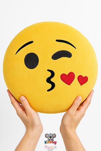 KidHug Emoji Peluş Yastık – Seçenekli - AŞIK,MAŞUK, KOKOŞ Emoji Yastıklar , Ev Araba Ofis Hediyelik Smile