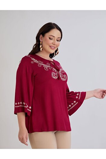 Te&Te Women's Plus Size Blouse with Print on the Front and Sleeves