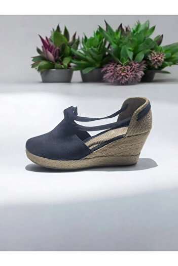 GokceKundura06 Stringed Heel Sandals