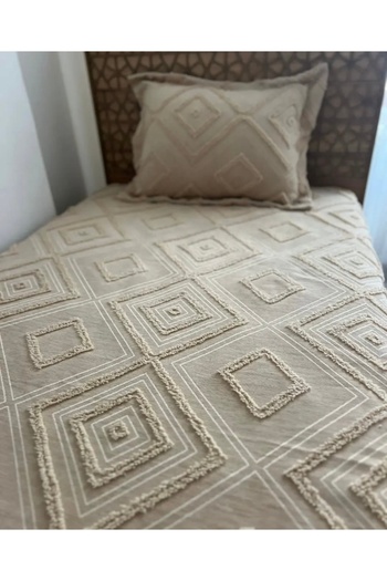 MODA Single Tassel Bedspread 180 × 240