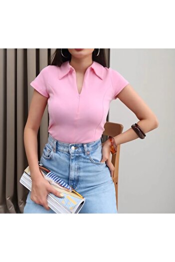 Noa Noa Gizli Fermuar Yakalı Kısa Kollu Crop T-Shirt