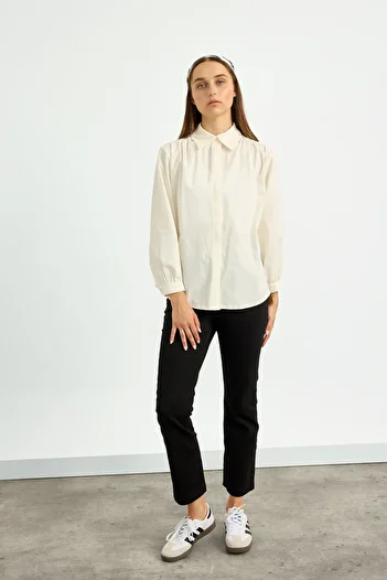 Birgül Bektaş Ecru Gathered Poplin Shirt