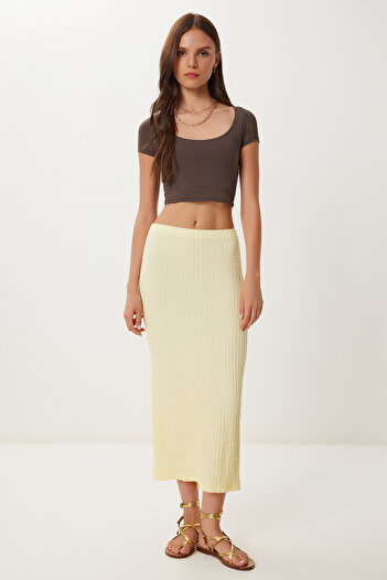 Happiness İstanbul Women's Yellow Textured Slit Flexible Knitted Skirt Zv00336