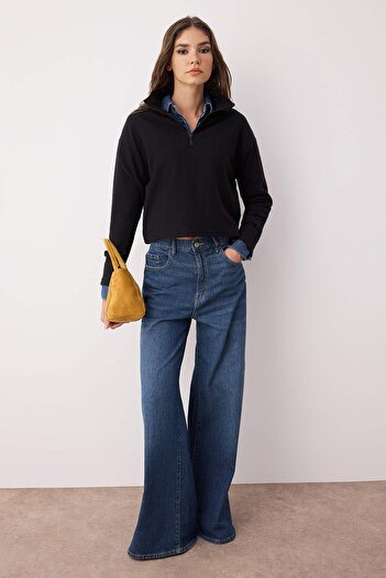 Trendyol Collection Černá Thessaloniki/Knitwear Look Límec na zip Regular/Regular Fit Pletená mikina TWOAW22SW0732