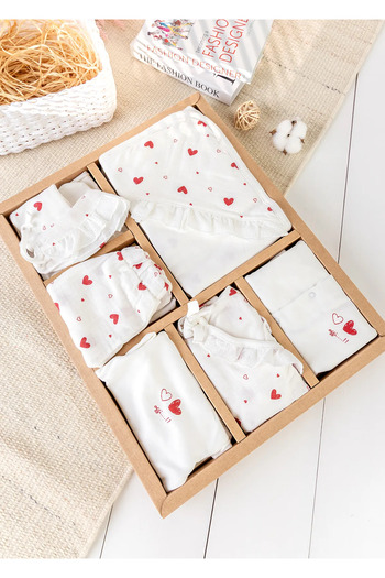 Babymod Heart Patterned Muslin 100% Cotton Set of 10 Baby Girl Hospital Release Baby Set
