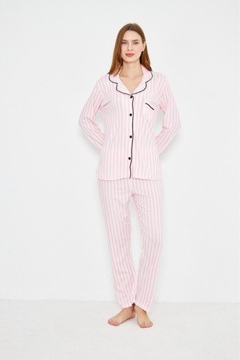 ÇağrıHome Kadın %100 Pamuklu Luxury Viskon Battal Boy Gömlek Yaka Düğmeli Çizgili Pembe-Biyeli Pijama Takımı