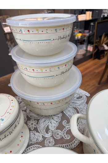 Santara Acar Made with Love Gorgeous Dowery Set Made of 7 Separate Products
