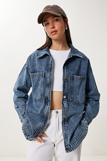 Happiness İstanbul Women's Dark Blue Wide Pocket Denim Jacket Dd01365