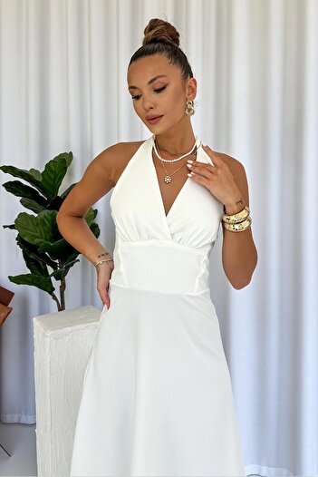 Mine Tan Butik Λεπτομέρεια λαιμού Κομψό μακρύ γυναικείο φόρεμα - Λευκό