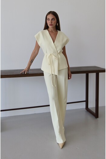 Laluvia Light Yellow Juana Vest Pipe Leg Trousers Set - 9567