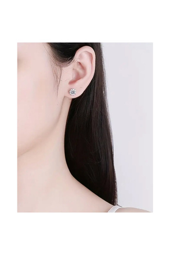 OEM Flower earrings with moissanite diamonds