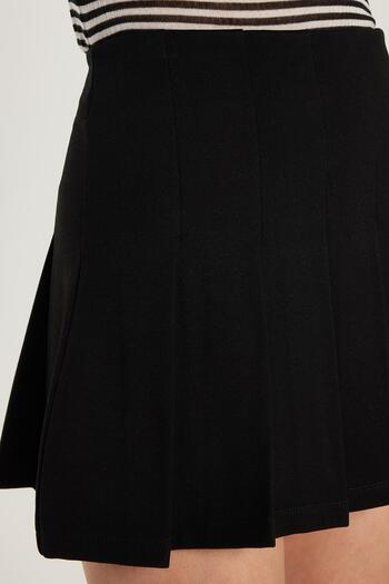 Tudors Women's Slim Fit Slim Fit Viscose Fabric Pleated Black Mini Skirt