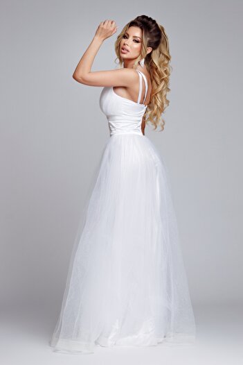 Atmosphere Fashion Elegant long dress made of white tulle with glitter
