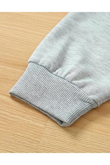 caddekombin Beyaz Yıldız Baskılı Bisiklet Yaka Gri Sweatshirt