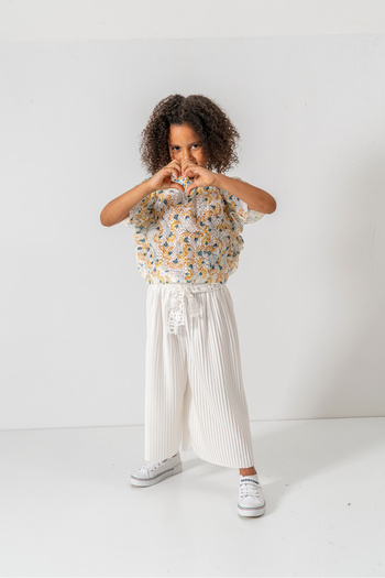 DFN Capri Pleated Trousers Scalloped/Embroidered Blouse/Shirt Gakım