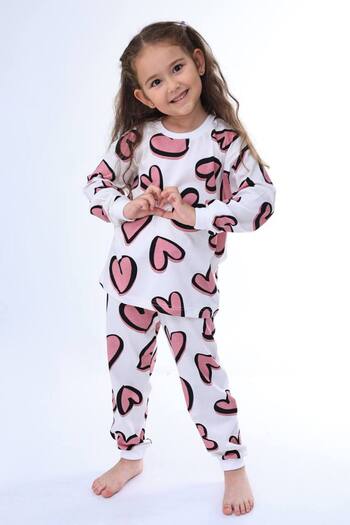 Pajama Shop Girls' 100% Cotton White Color Pink Heart Patterned Long Sleeve Winter Pajama Set