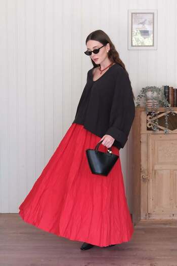 Ceylan Otantik Red Crashed Balloon Skirt