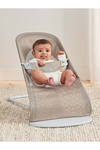 BabyBjörn BabyBjorn Balance Soft Mesh Baby Rocker, Grey Beige/White