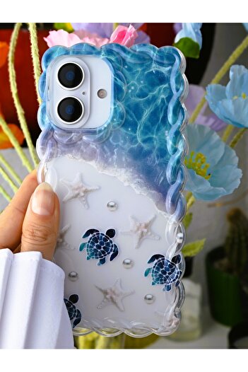 Go Aksesuar iPhone 16 Compatible Silicone Case with Wavy Edge Loggerhead Print Design