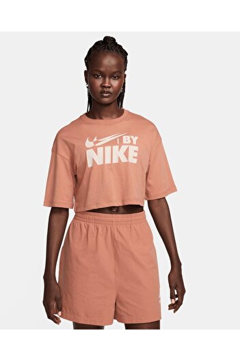Nike Sportswear Women's Brown T-Shirt