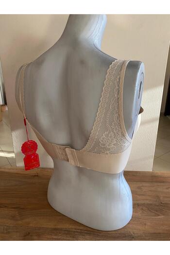 hakkoymaz Laser Cut Seamless Bra Lace Ghost Bra with Removable Pads Adjustable Straps