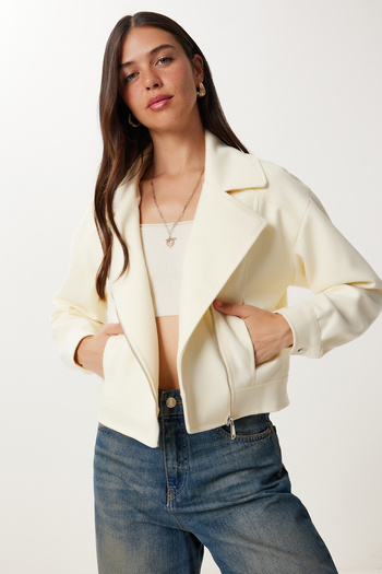 Happiness İstanbul Women's Cream Pocket Short Cashmere Jacket Dd01372