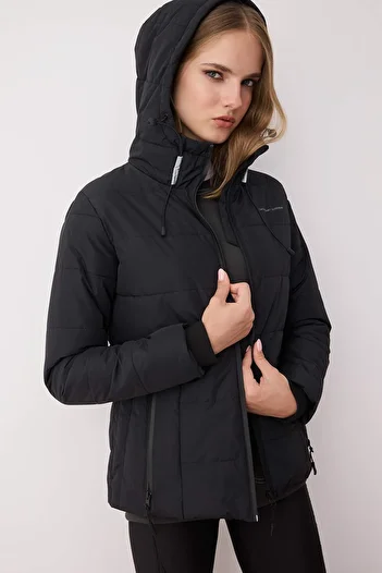 Trendyol Collection Black Regular Fit Hooded Water Repellent Puffer Coat Twoaw26Mo00000