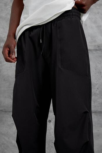 NOMARC Black Parachute Fabric Leg Pleated Sweatpants
