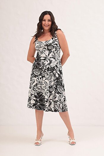 Truva XXL Comfort and Elegance with the Thick Strap Patterned Plus Size Dress!