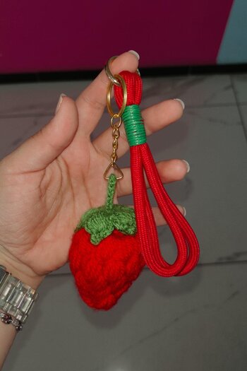 TAKIŞTIR Red Color Strawberry Figured Bag Charm/ Keychain