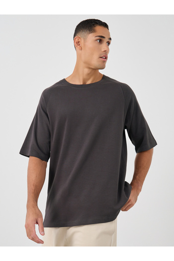 Styli Men Solid Raglan Sleeves Oversized T-Shirt
