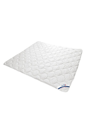 ALCAM duvet, SaniMed® 200x220 cm, quilted microfiber, 250g/sqm filling with SILVERPLUS® treatment