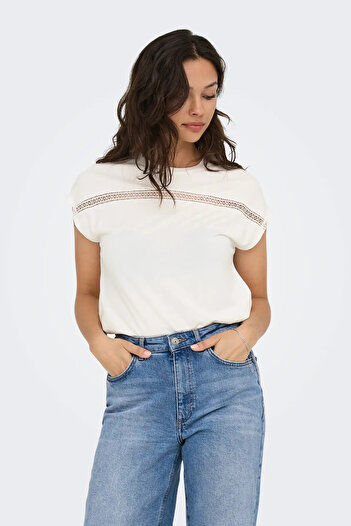 ONLY Women's Onlfree Lace Detailed Short Sleeve T-Shirt 15350108 Ecru