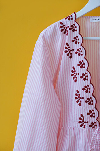 Touché Privé EMBROIDERY DETAILED KIMONO