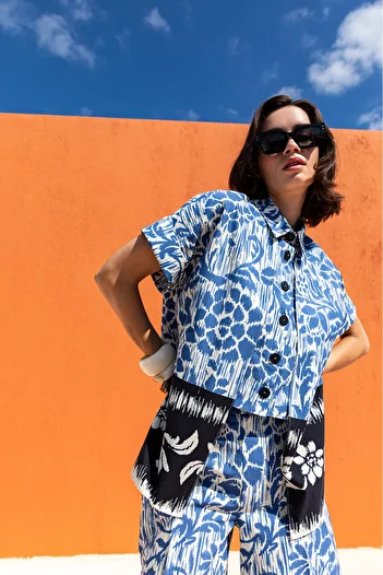 KAMEYA Flower Patterned Blue Shirt