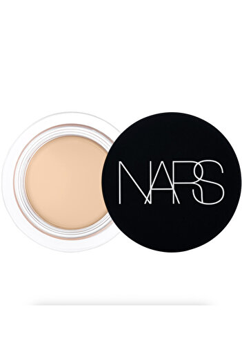 Nars Soft Matte Complete Full Coverage Longwear Concealer with Hyaluronic Acid